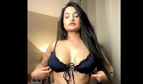 Ample Breasts Black Nude Bikini on Masalaseen