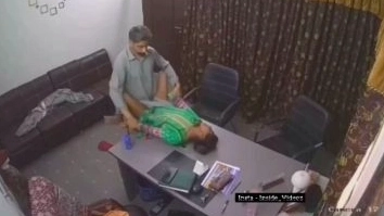 Desi Boss Fucks Office Girl