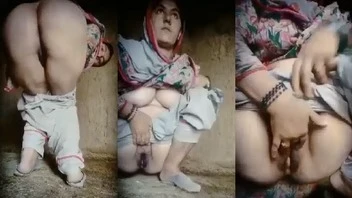 Flaunting Breasts Pussy Ass on Missax