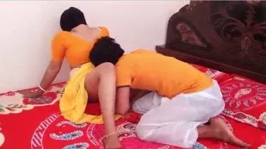 Pandit fucks gorgeous Hindibf bhabhi&#8217;s pussy