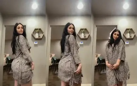 Russian call girl’s lovely figure Marathi sex video